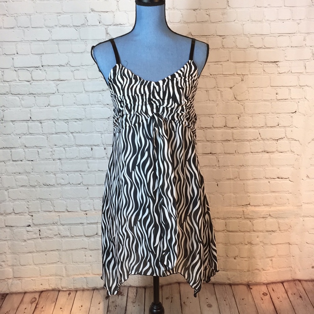 Kaelyn-Max black white scarf sundress